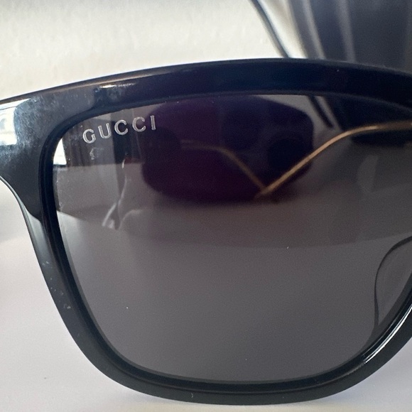 Gucci BLACK & gold TOW BP 37690 trendy sunglasses - Picture 11 of 14